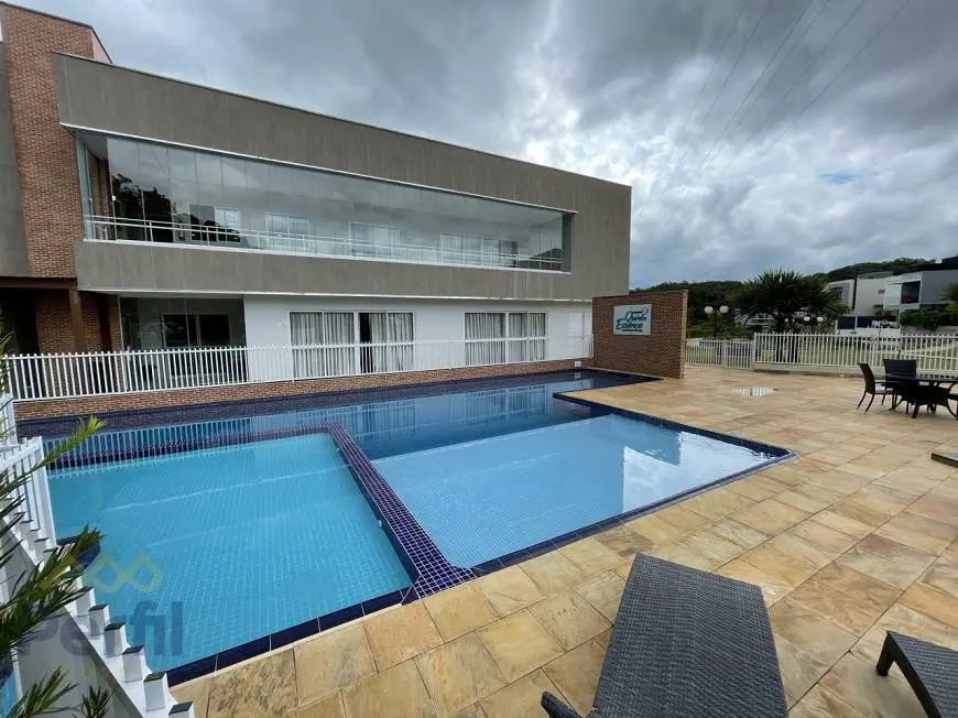 Foto 1 de Lote/Terreno à venda, 268m² em Vila Nova, Joinville