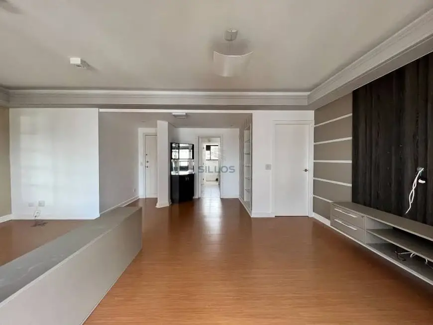 Foto 1 de Apartamento com 3 Quartos à venda, 120m² em Cabral, Curitiba