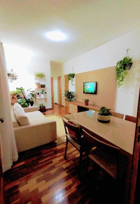 Foto 2 de Apartamento com 3 Quartos à venda, 70m² em Sagrada Família, Belo Horizonte