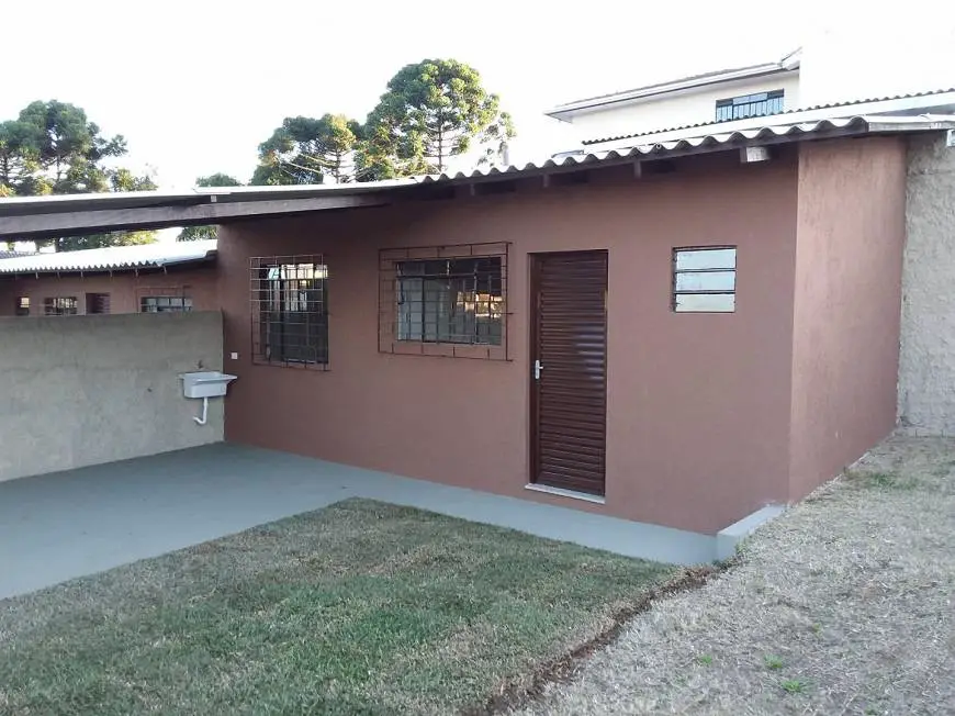 Foto 2 de Casa com 1 Quarto para alugar, 25m² em Lindóia, Curitiba