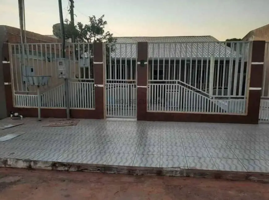 Foto 1 de Casa com 2 Quartos à venda, 120m² em Tijucal, Cuiabá