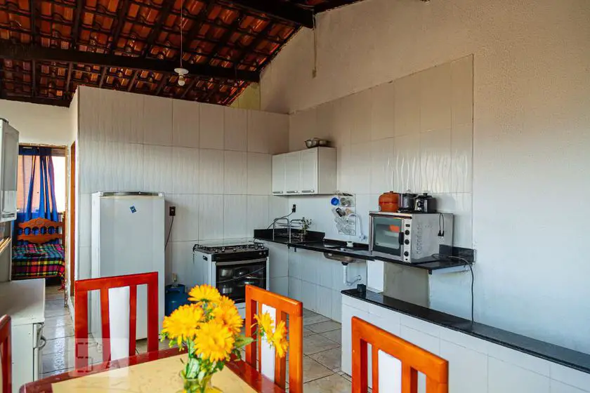 Foto 2 de Casa com 3 Quartos para alugar, 70m² em Horto Florestal, Belo Horizonte