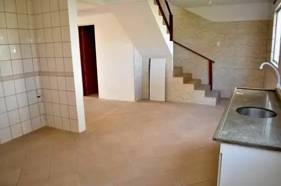 Foto 1 de Casa com 3 Quartos à venda, 170m² em Parque Pinheiros, Taboão da Serra
