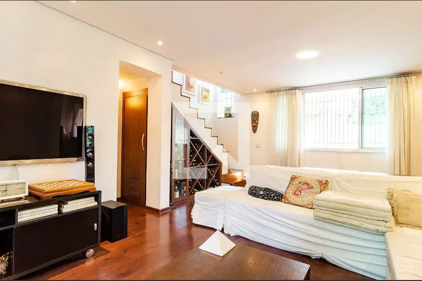 Foto 3 de Casa com 4 Quartos para alugar, 300m² em Planalto Paulista, São Paulo