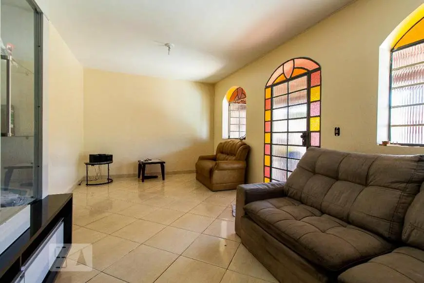 Foto 1 de Casa com 4 Quartos para alugar, 112m² em Santa Amélia, Belo Horizonte