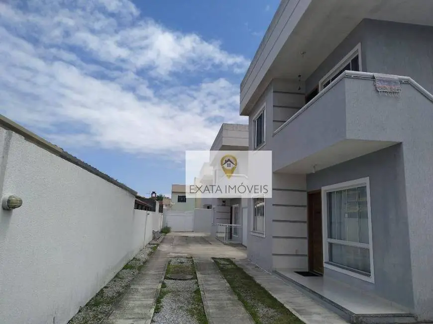 Foto 1 de Casa de Condomínio com 2 Quartos à venda, 62m² em Extensão do Bosque, Rio das Ostras