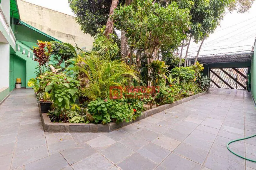 Foto 5 de Sobrado com 7 Quartos à venda, 467m² em Cidade Jardim Cumbica, Guarulhos