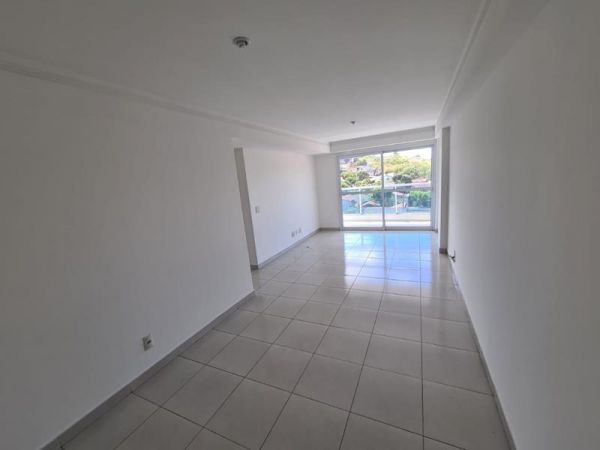 Foto 2 de Apartamento com 2 Quartos para alugar, 70m² em Centro, Vila Velha