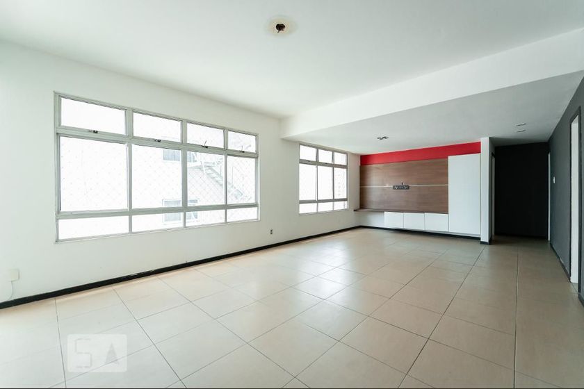 Foto 1 de Apartamento com 2 Quartos para alugar, 122m² em Meireles, Fortaleza