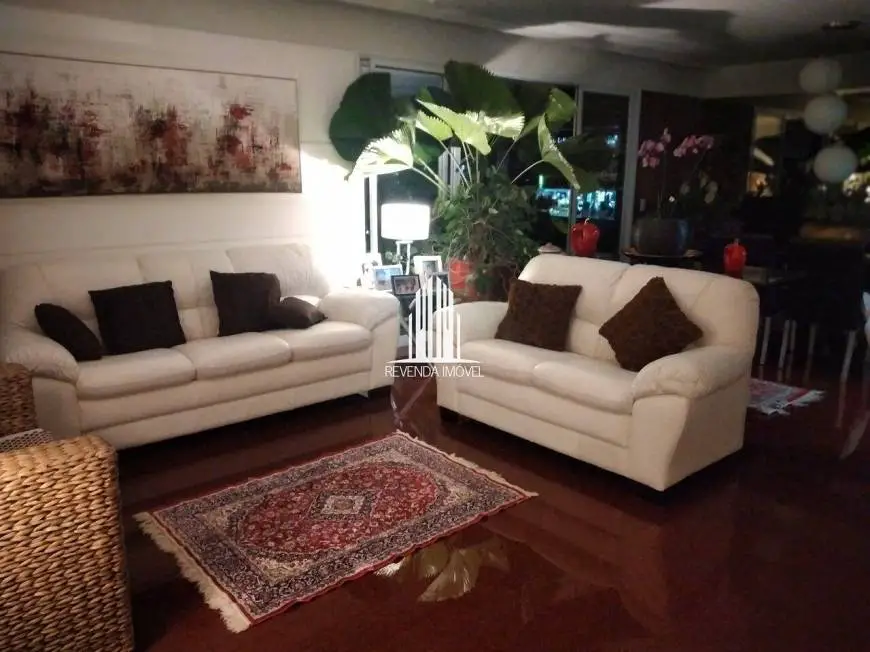 Foto 1 de Apartamento com 3 Quartos à venda, 120m² em Água Branca, São Paulo
