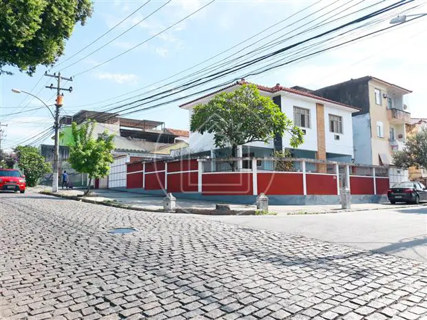 Foto 1 de Casa com 3 Quartos à venda, 400m² em Bento Ribeiro, Rio de Janeiro