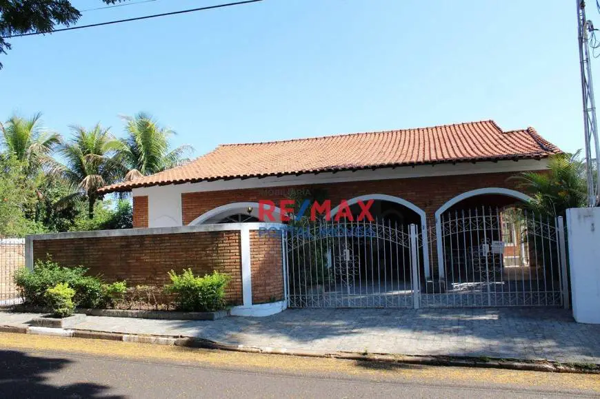 Foto 1 de Casa com 4 Quartos à venda, 390m² em Jardim Porangaba, Águas de São Pedro