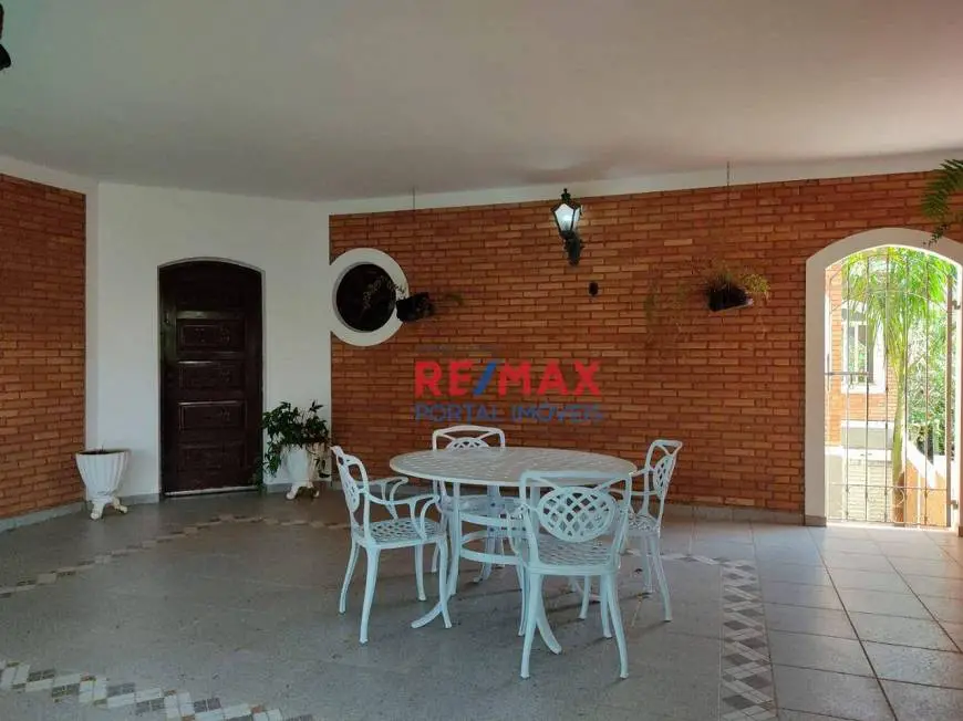 Foto 3 de Casa com 4 Quartos à venda, 390m² em Jardim Porangaba, Águas de São Pedro