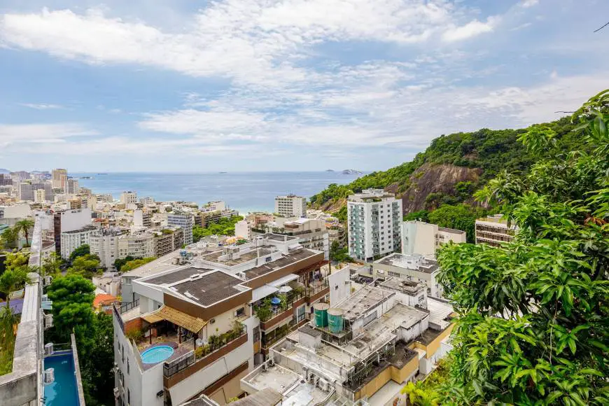 Foto 1 de Cobertura com 3 Quartos para alugar, 241m² em Leblon, Rio de Janeiro