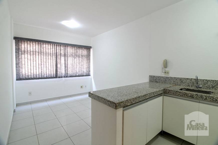Foto 2 de Apartamento com 1 Quarto à venda, 36m² em Coração Eucarístico, Belo Horizonte