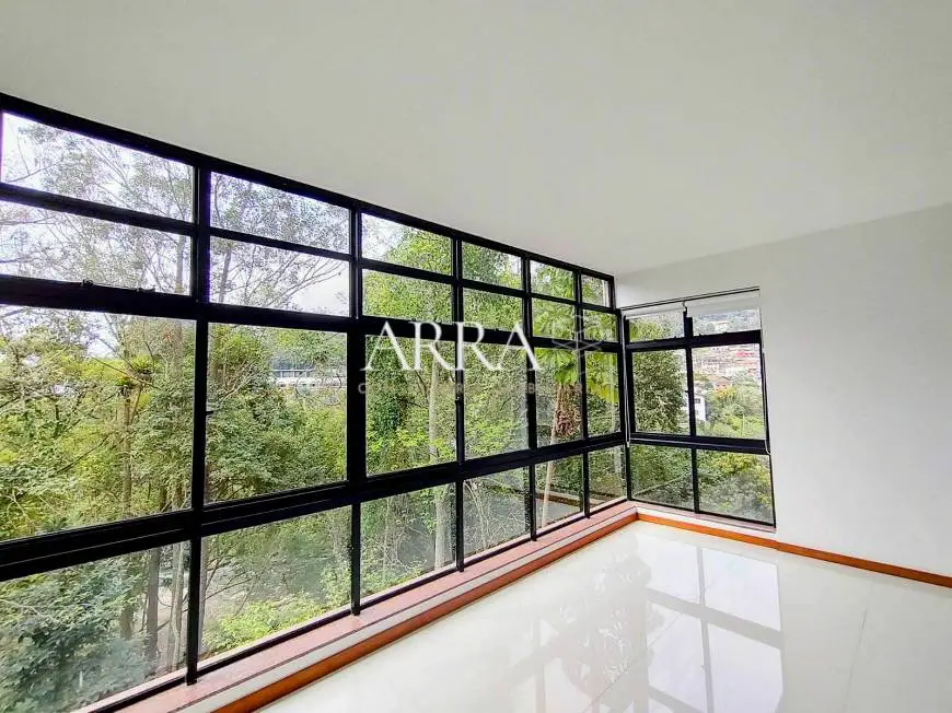 Foto 1 de Apartamento com 2 Quartos à venda, 153m² em Alto, Teresópolis