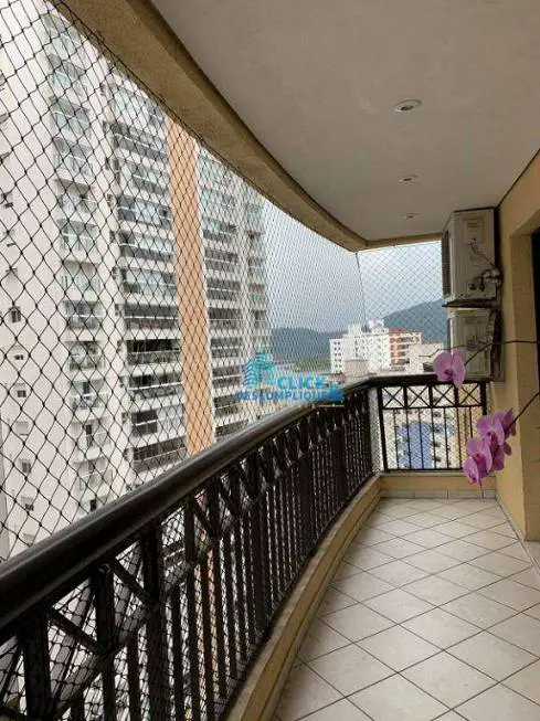 Foto 1 de Apartamento com 3 Quartos para alugar, 128m² em Ponta da Praia, Santos
