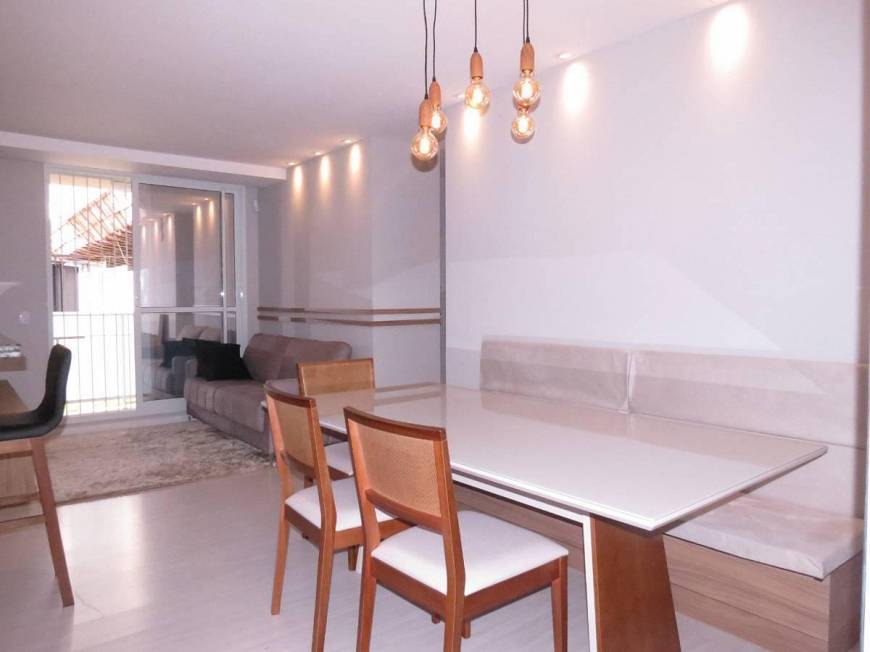 Foto 5 de Apartamento com 2 Quartos à venda, 78m² em Capão Raso, Curitiba