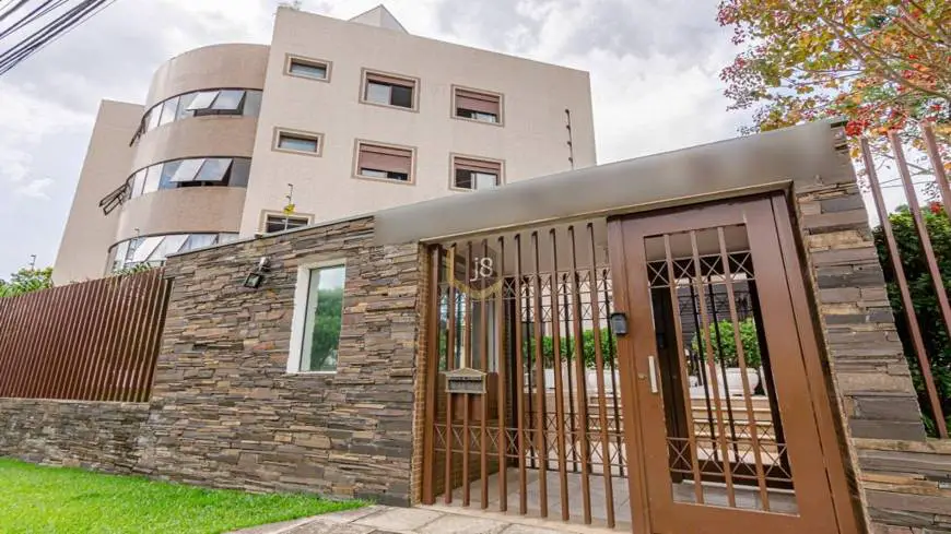 Foto 1 de Apartamento com 2 Quartos à venda, 120m² em Hugo Lange, Curitiba