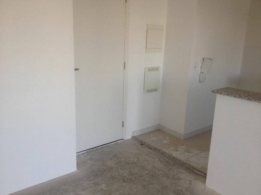 Foto 2 de Apartamento com 2 Quartos à venda, 61m² em Melville Empresarial Ii, Barueri