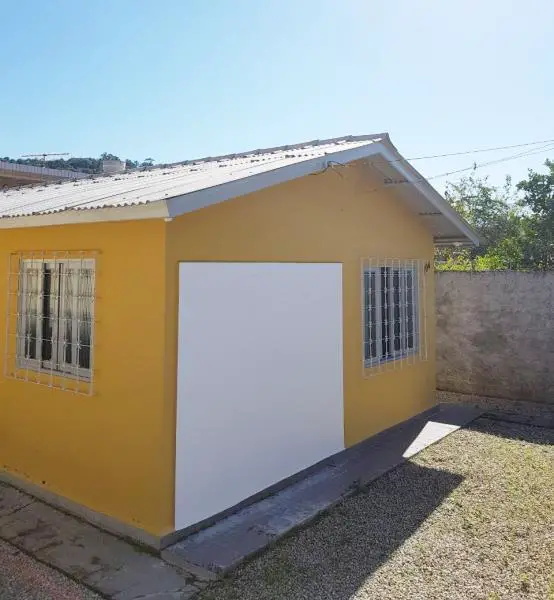 Foto 1 de Casa com 2 Quartos para alugar, 65m² em Jardim Janaína, Biguaçu