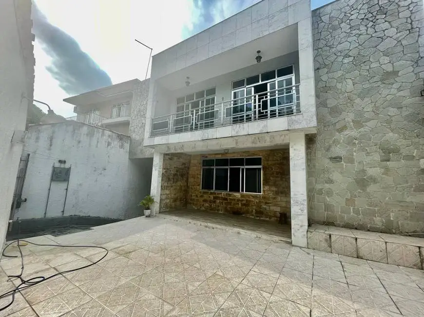 Foto 1 de Casa com 4 Quartos à venda, 420m² em Jardim Guanabara, Rio de Janeiro