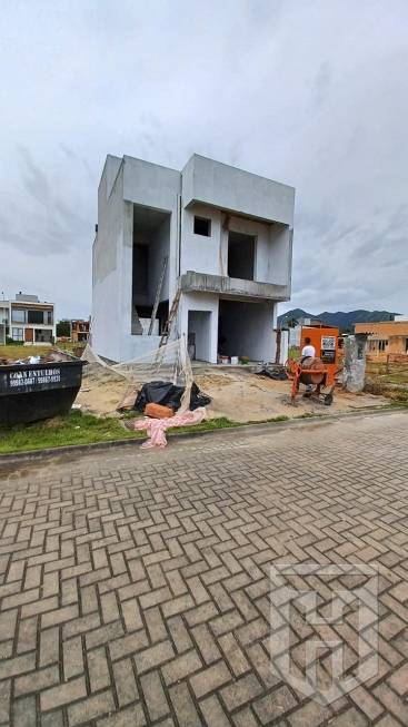 Foto 1 de Casa de Condomínio com 3 Quartos à venda, 184m² em Beira Rio, Biguaçu