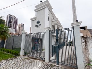 Foto 1 de Casa de Condomínio com 3 Quartos à venda, 244m² em Bigorrilho, Curitiba