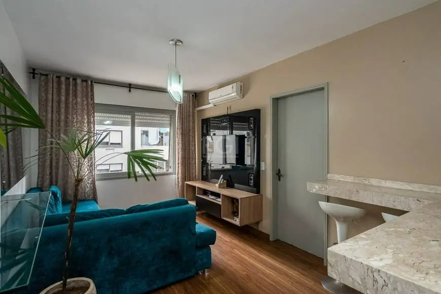 Foto 1 de Apartamento com 1 Quarto à venda, 44m² em Santana, Porto Alegre