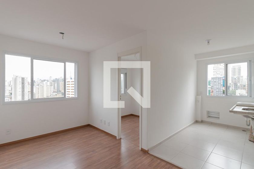 Foto 1 de Apartamento com 2 Quartos à venda, 38m² em Liberdade, São Paulo