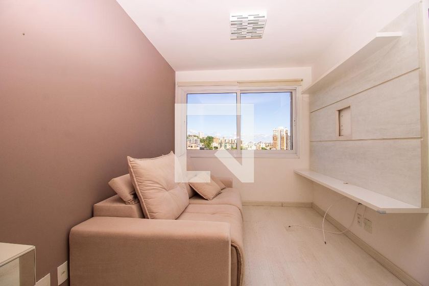 Foto 5 de Apartamento com 3 Quartos à venda, 60m² em Medianeira, Porto Alegre