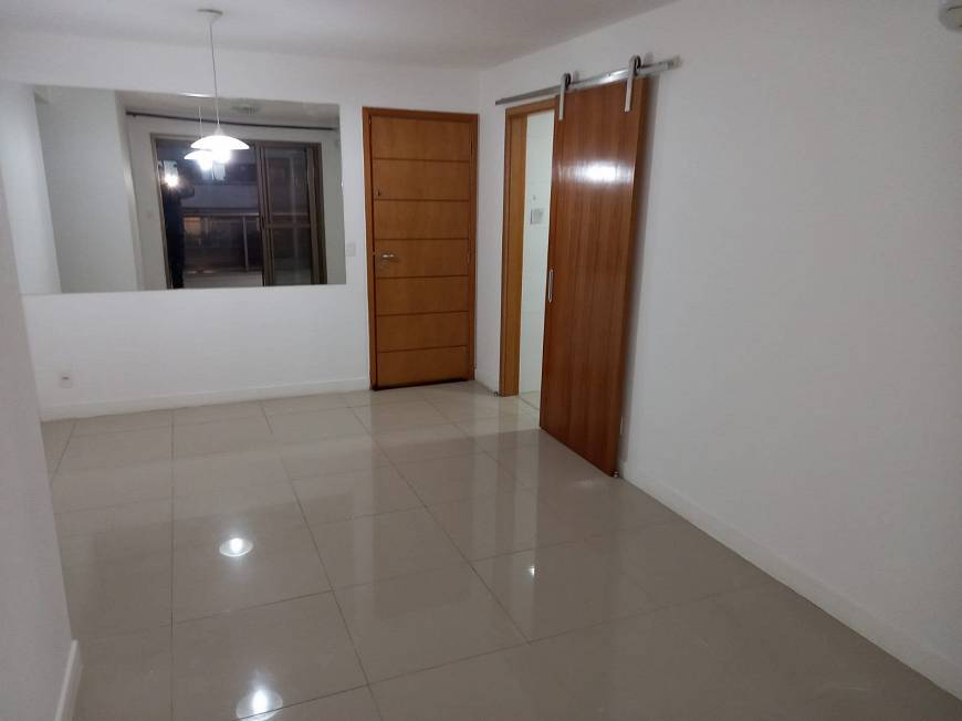 Foto 5 de Apartamento com 3 Quartos para alugar, 80m² em Recreio Dos Bandeirantes, Rio de Janeiro