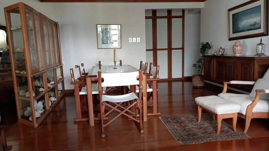 Foto 2 de Apartamento com 4 Quartos à venda, 182m² em Candeal, Salvador