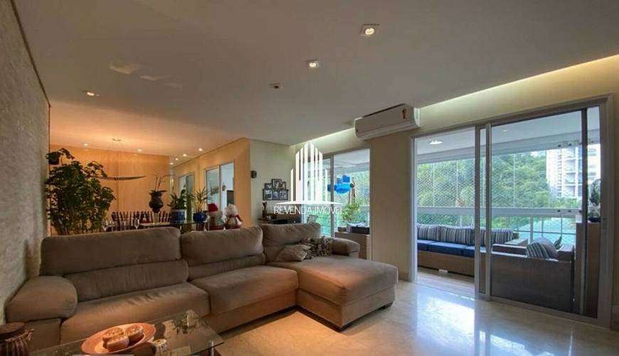 Foto 3 de Apartamento com 4 Quartos à venda, 177m² em Panamby, São Paulo