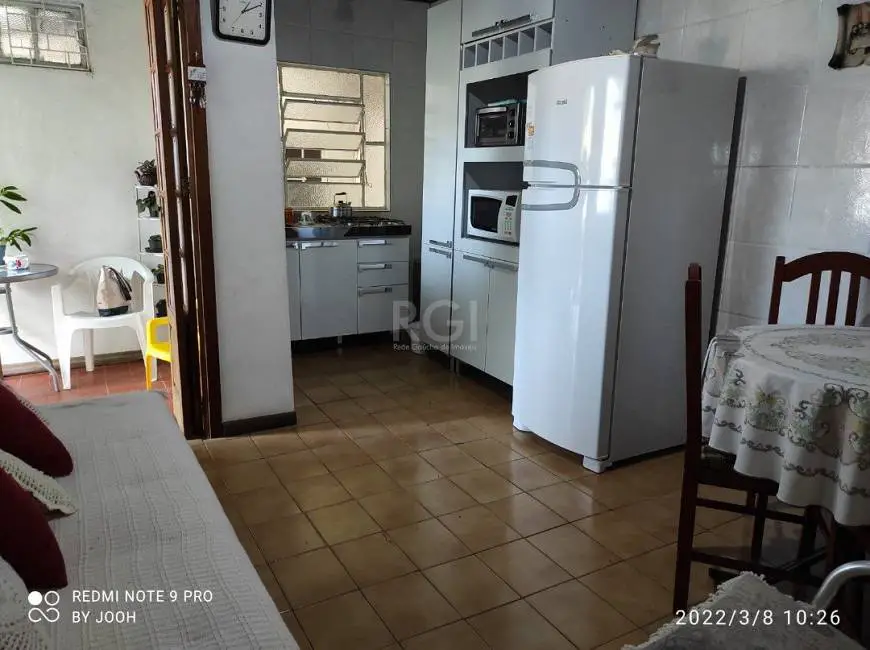 Foto 2 de Casa com 3 Quartos à venda, 90m² em Camaquã, Porto Alegre