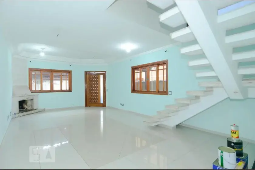 Foto 1 de Casa com 4 Quartos para alugar, 253m² em Vila Augusta, Guarulhos