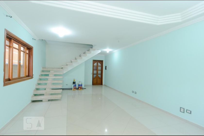 Foto 2 de Casa com 4 Quartos para alugar, 253m² em Vila Augusta, Guarulhos