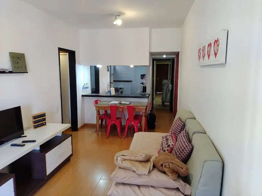 Foto 1 de Apartamento com 1 Quarto para alugar, 50m² em Copacabana, Rio de Janeiro