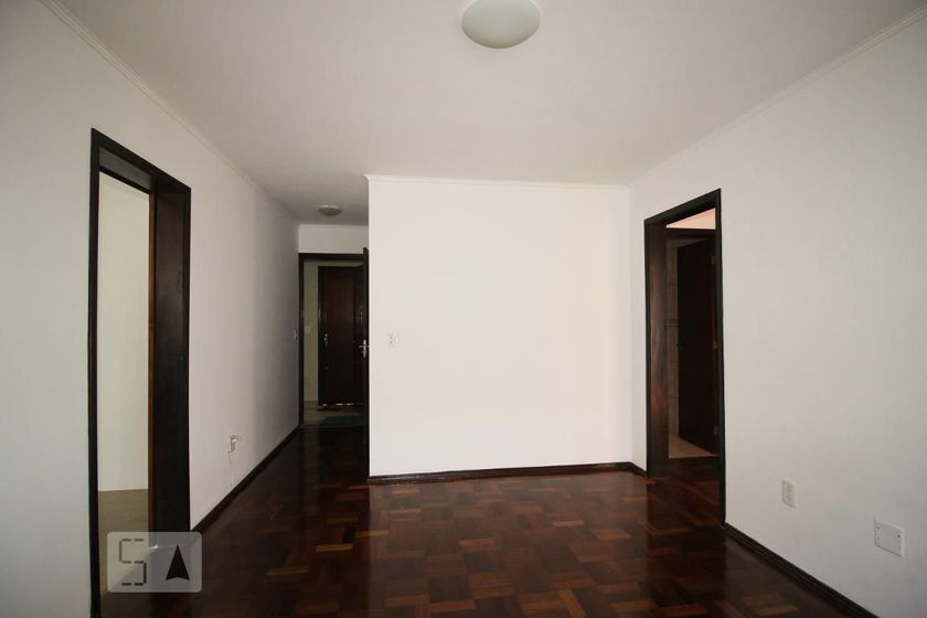 Foto 5 de Apartamento com 2 Quartos para alugar, 56m² em Vila Ipiranga, Porto Alegre