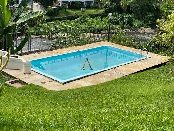 Foto 5 de Casa com 4 Quartos à venda, 180m² em Jardim Cascata, Teresópolis
