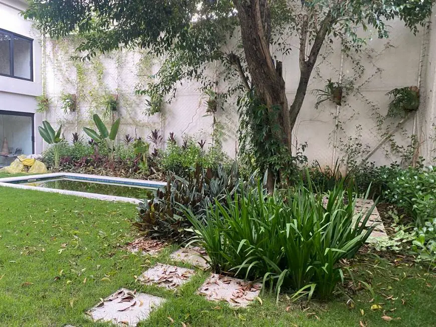 Foto 2 de Sobrado com 4 Quartos à venda, 600m² em Jardim Paulistano, São Paulo