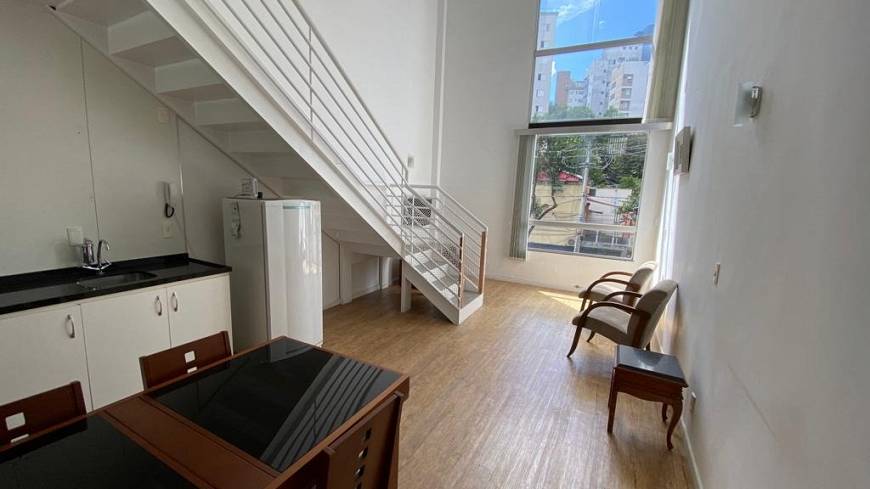 Foto 1 de Apartamento com 1 Quarto para alugar, 40m² em Carmo, Belo Horizonte