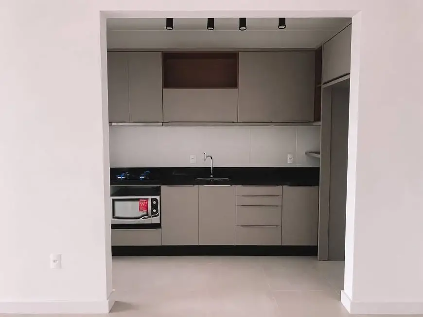 Foto 4 de Apartamento com 2 Quartos para alugar, 68m² em Barreiros, São José
