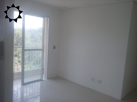 Foto 1 de Apartamento com 2 Quartos à venda, 48m² em Jardim Marilu, Carapicuíba