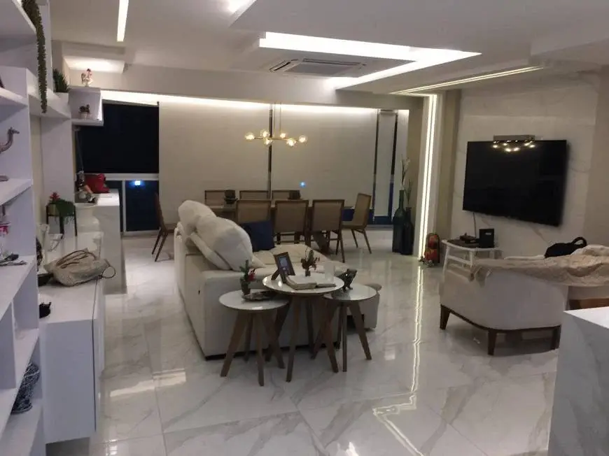 Foto 2 de Apartamento com 3 Quartos à venda, 98m² em Atalaia, Aracaju
