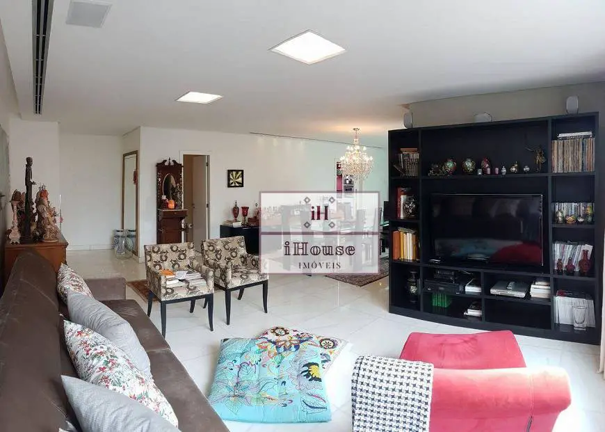 Foto 3 de Apartamento com 3 Quartos para alugar, 263m² em Belvedere, Belo Horizonte