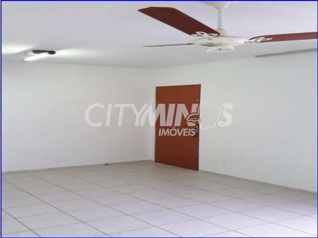 Foto 1 de Apartamento com 3 Quartos para alugar, 75m² em Brasil, Uberlândia