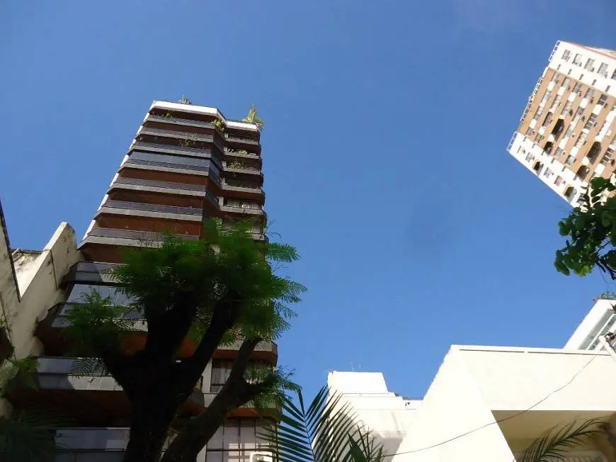 Foto 1 de Apartamento com 4 Quartos à venda, 250m² em Icaraí, Niterói