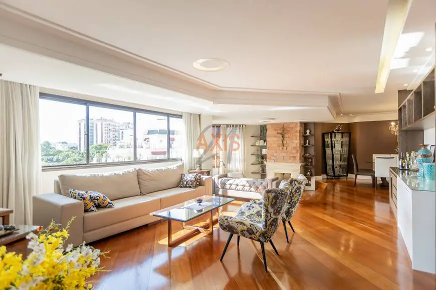 Foto 1 de Apartamento com 4 Quartos à venda, 230m² em Juvevê, Curitiba