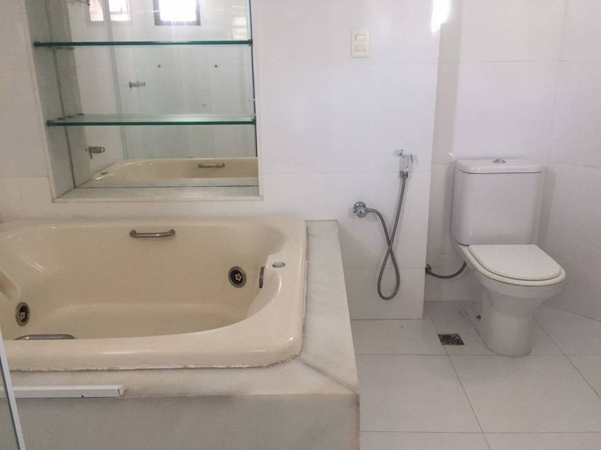 Foto 4 de Apartamento com 4 Quartos para venda ou aluguel, 200m² em Pituba, Salvador